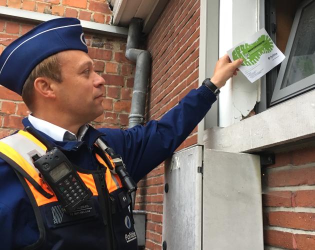 Lokale politie Sint-Niklaas huis aan huis voor diefstalpreventieadvies