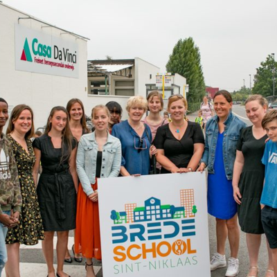 Groepsfoto met deelnemers voor school Casa Da Vinci